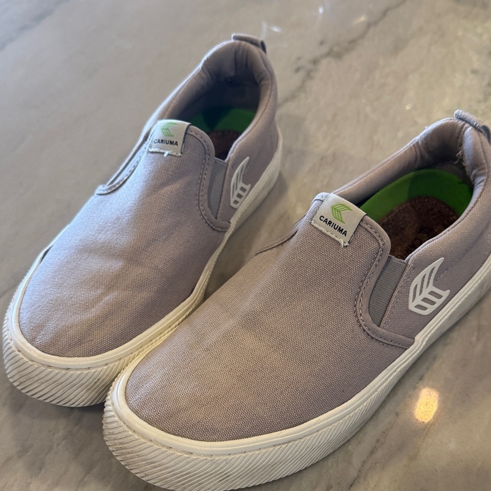Cariuma Women's Light Gray Slip-On Loafers